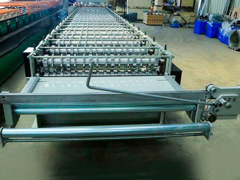 Máquina perfiladora de láminas para techos de alta velocidad
