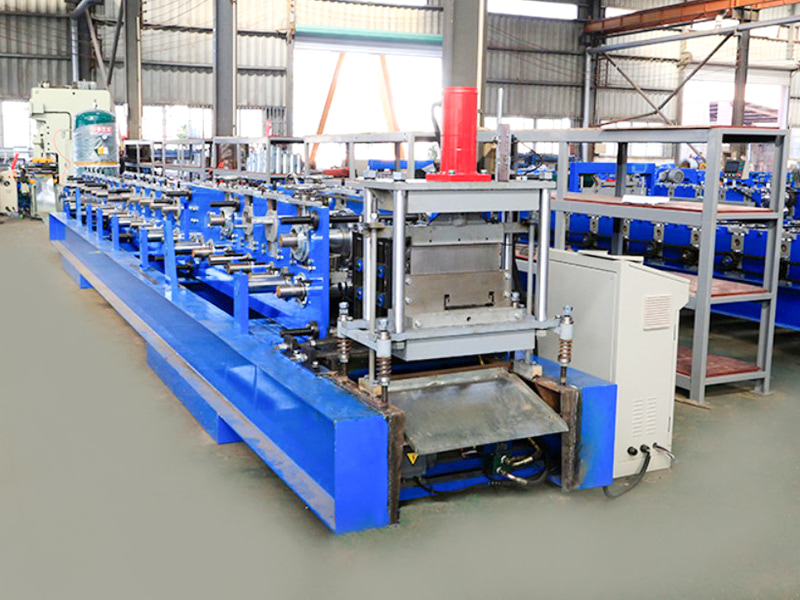 Máquinas formadoras de rollos para la industria de andamios